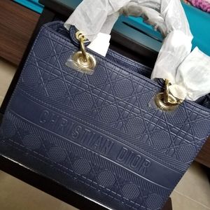 Hand bag